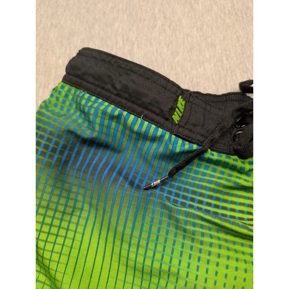 Nike Swim Trunks Mens L Green Blue Lightweight Lined Board Shorts  Cargo Pocket